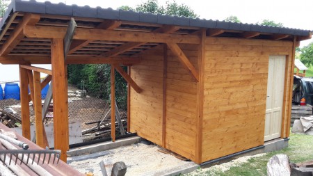 Přístřešek  na dřevo